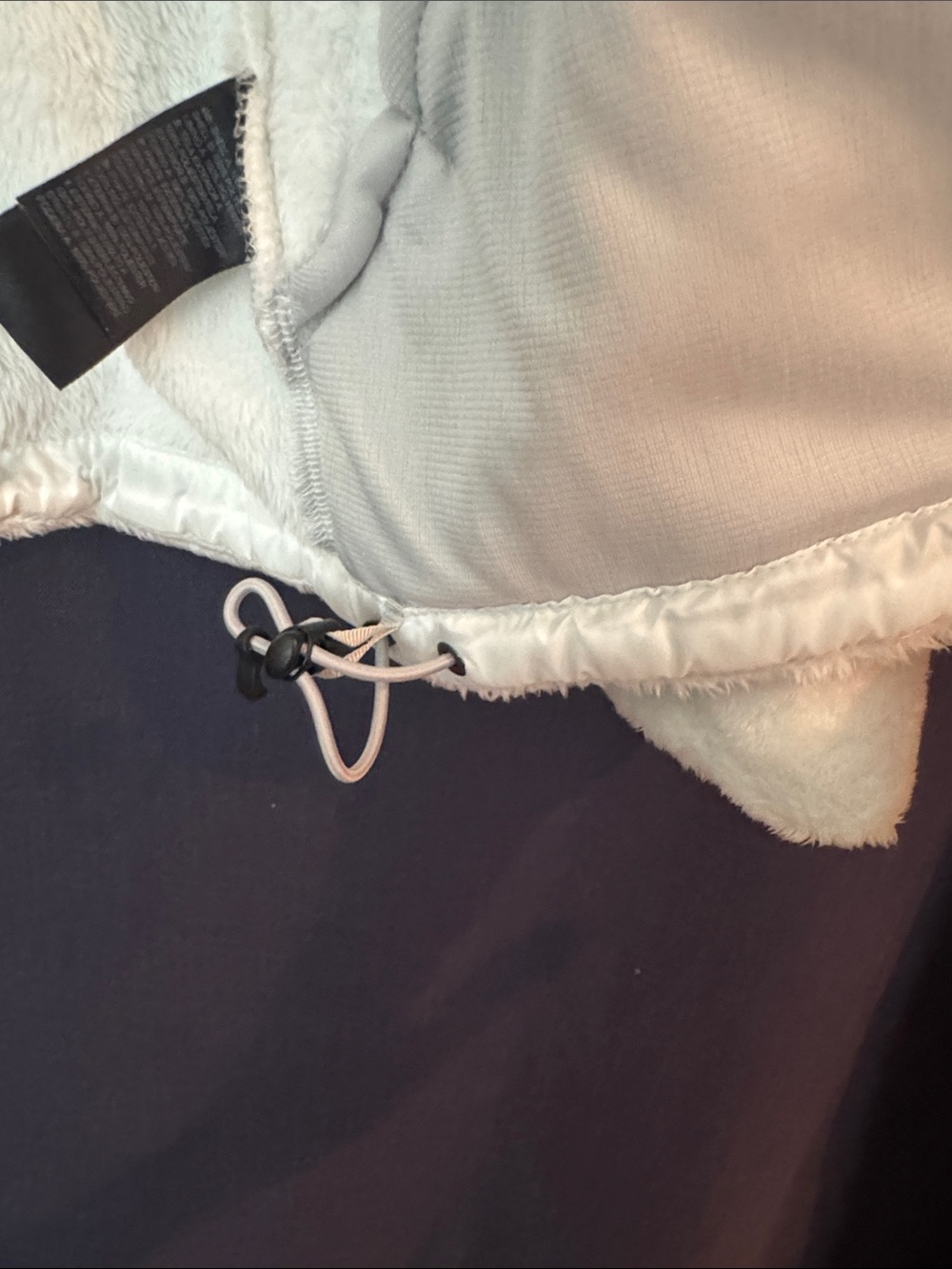 North Face White Plush Hooded Fleece Jacket with Pockets - Woman’s Size M - Picture 16 of 16